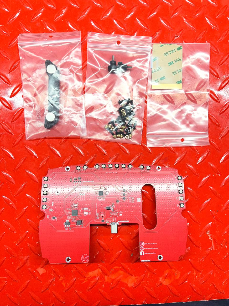 Velocitas Imperium B7 DDU sim racing dashboard Pro Kit – view 1
