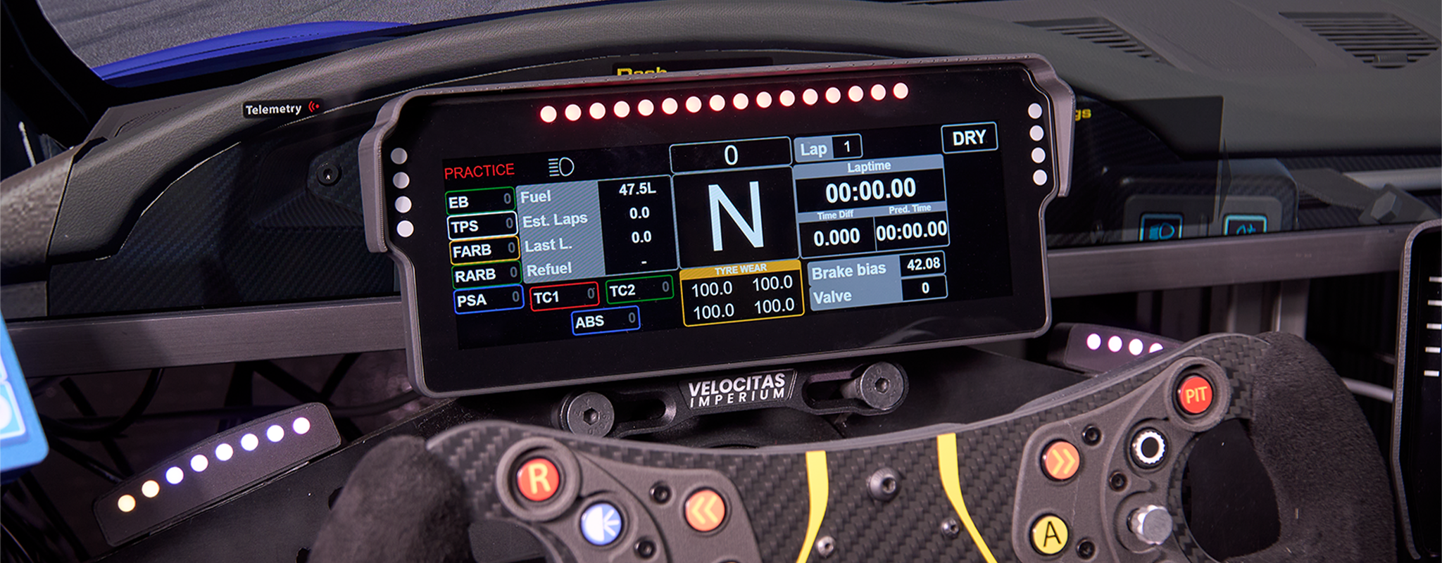 Simracing rig with DDU and steering wheel
